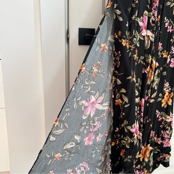 American Eagle Split Seam Floral Jumpsuit - Picture 5 of 6